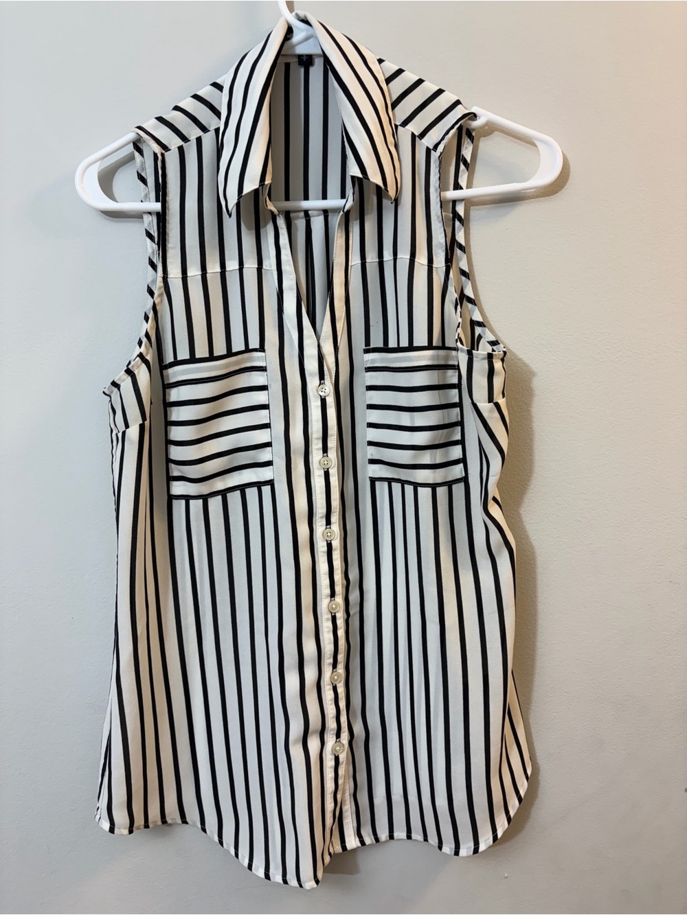 Express Top Womens Small Black White Vertical Striped Sleeveless Button Blouse